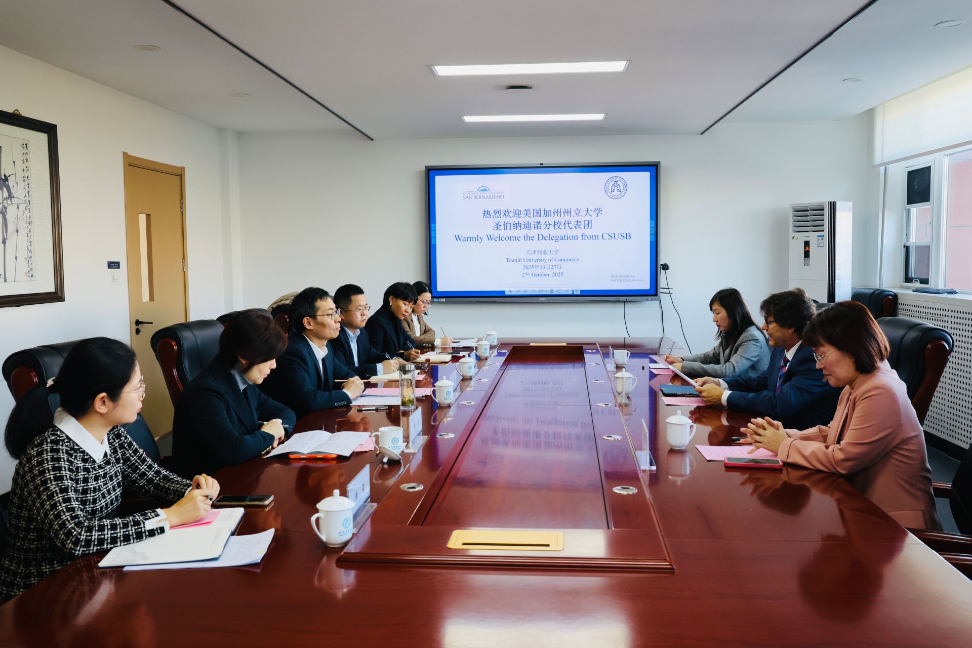 美国加州州立大学圣伯纳迪诺分校代表团访问我校